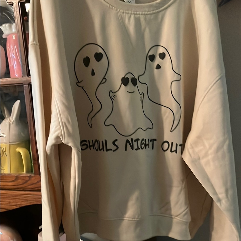 Cream Ghost Graphic Sweatshirt says Ghouls Night Out too big for me brand new